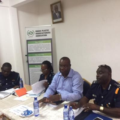 Meeting with Senior Customs Officers to discuss issues relating to Free Zones Operations and the ECOWAS Region Meeting with Senior Customs Officers to discuss issues relating to Free Zones Operations and the ECOWAS Region